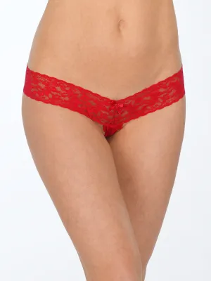 &oh™ Signature Lace® Crotchless Thong Red